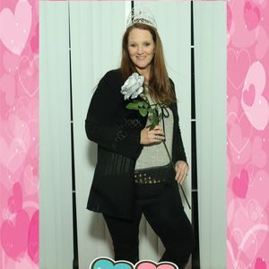 Meet your Posher, Claudia